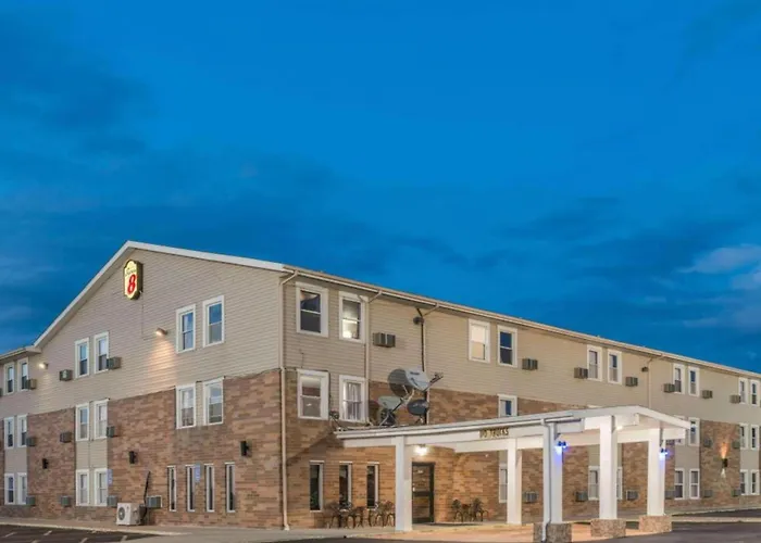 6 Litchfield, Il 4*