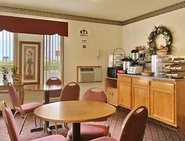 6 Litchfield, Il 4* Litchfield